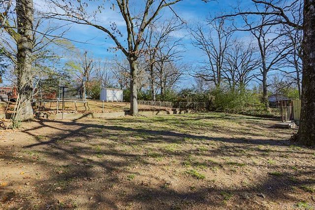 1701 Parkway Drive, North Little Rock, AR 72118