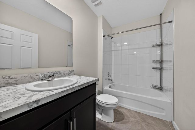 282 SW Ridgecrest Drive, Port St Lucie, FL 34953