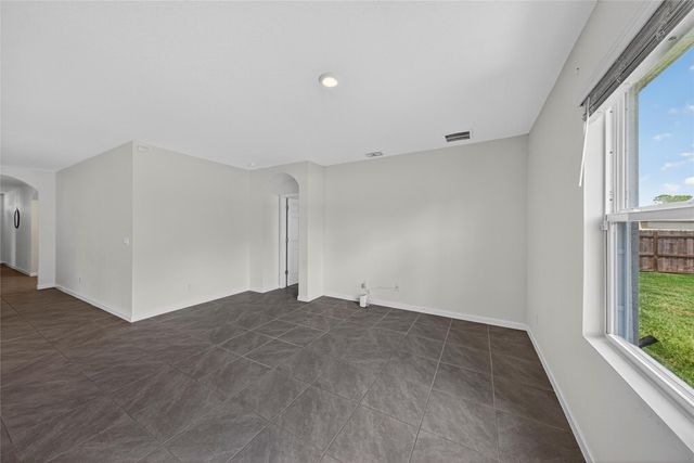 282 SW Ridgecrest Drive, Port St Lucie, FL 34953