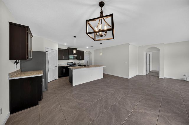 282 SW Ridgecrest Drive, Port St Lucie, FL 34953