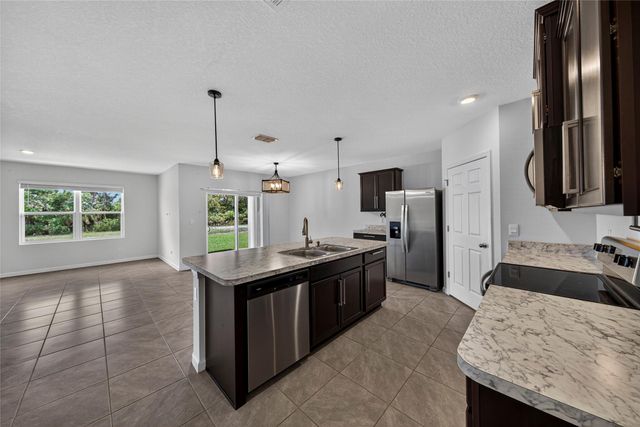 282 SW Ridgecrest Drive, Port St Lucie, FL 34953