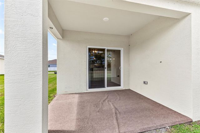 282 SW Ridgecrest Drive, Port St Lucie, FL 34953