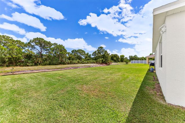 282 SW Ridgecrest Drive, Port St Lucie, FL 34953