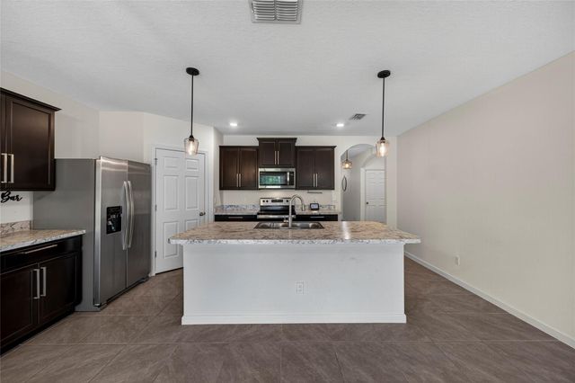 282 SW Ridgecrest Drive, Port St Lucie, FL 34953
