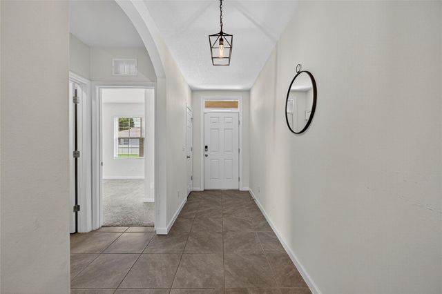 282 SW Ridgecrest Drive, Port St Lucie, FL 34953