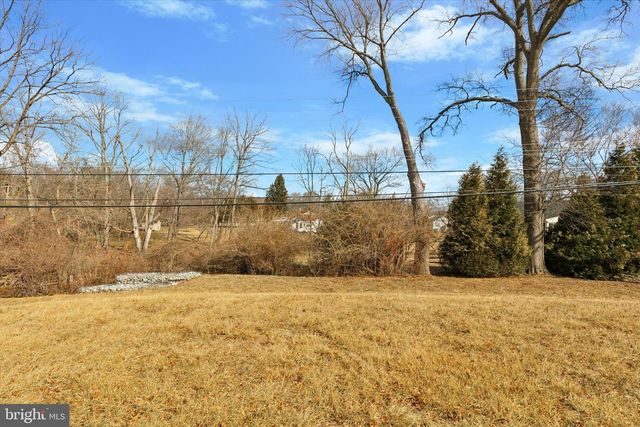 1633 PULASKI DR, Blue Bell, PA 19422