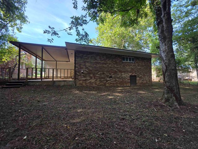 2303 ST ELMO AVE, Memphis, TN 38127