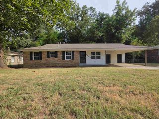 2303 ST ELMO AVE, Memphis, TN 38127