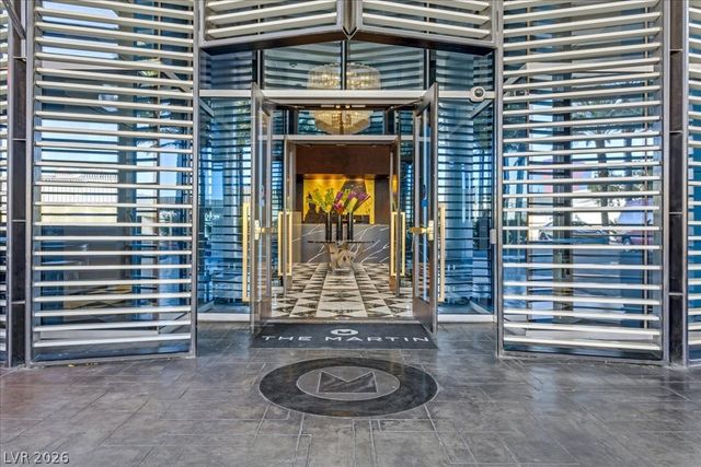 4471 DEAN MARTIN Drive 2504, Las Vegas, NV 89103