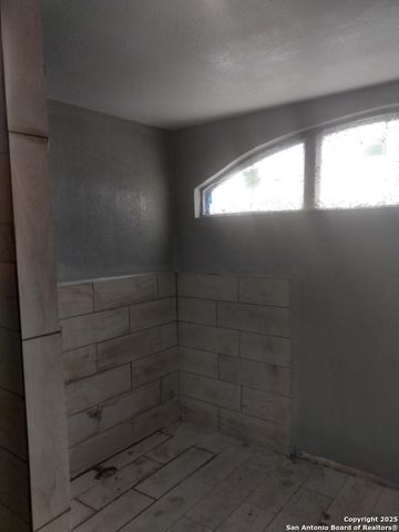 114 SONORA, San Antonio, TX 78204
