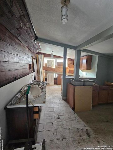114 SONORA, San Antonio, TX 78204