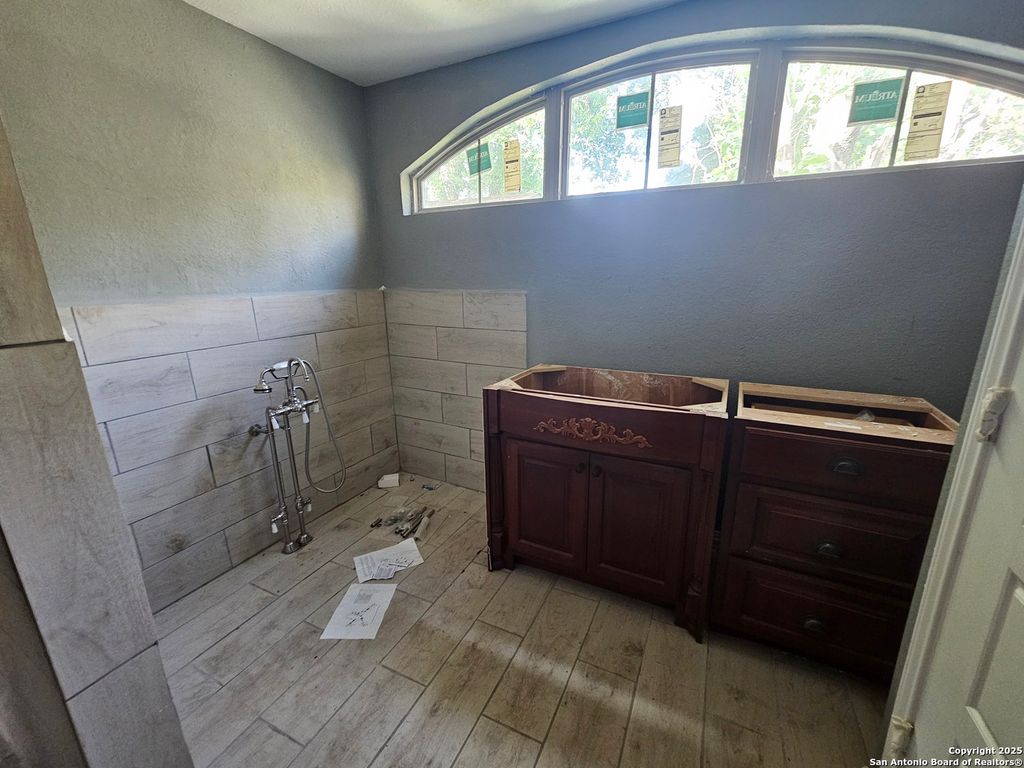 114 SONORA, San Antonio, TX 78204
