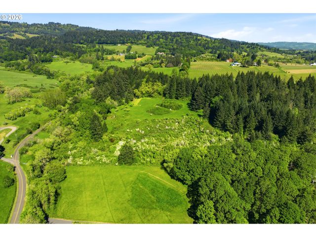 19373 Ne CALKINS Ln, Newberg, OR 97132