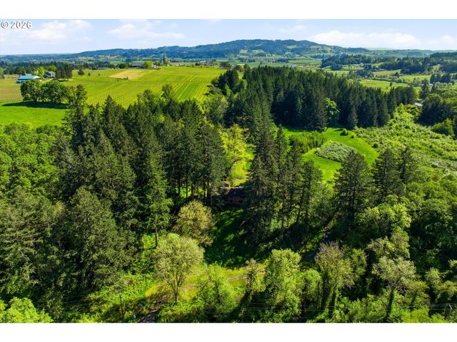 19373 Ne CALKINS Ln, Newberg, OR 97132