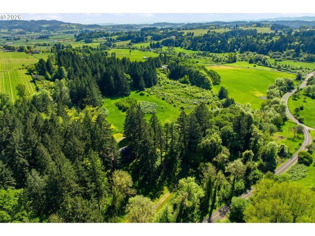 19373 Ne CALKINS Ln, Newberg, OR 97132