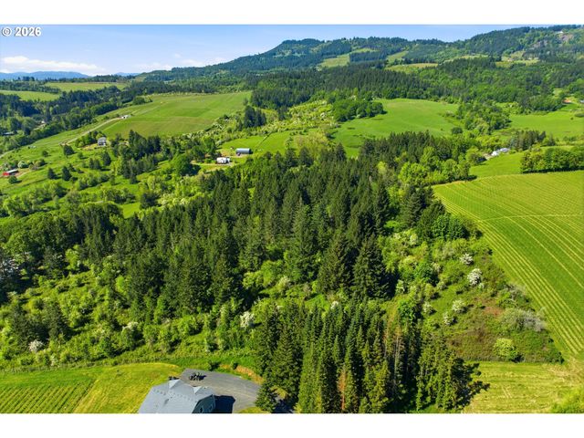19373 Ne CALKINS Ln, Newberg, OR 97132