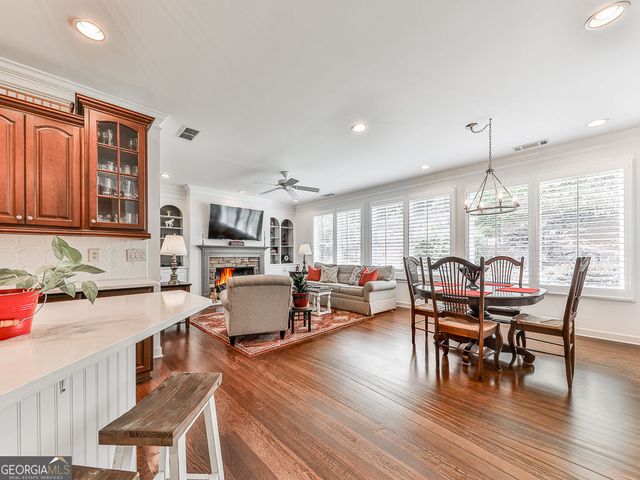 632 Laurel Crossing, Canton, GA 30114