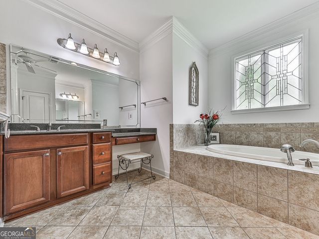 632 Laurel Crossing, Canton, GA 30114