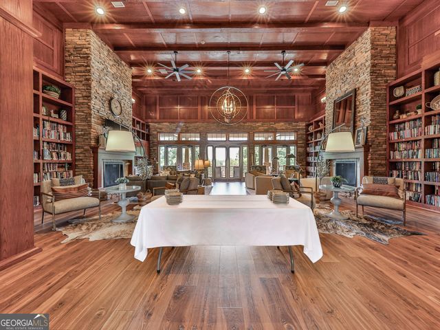 632 Laurel Crossing, Canton, GA 30114