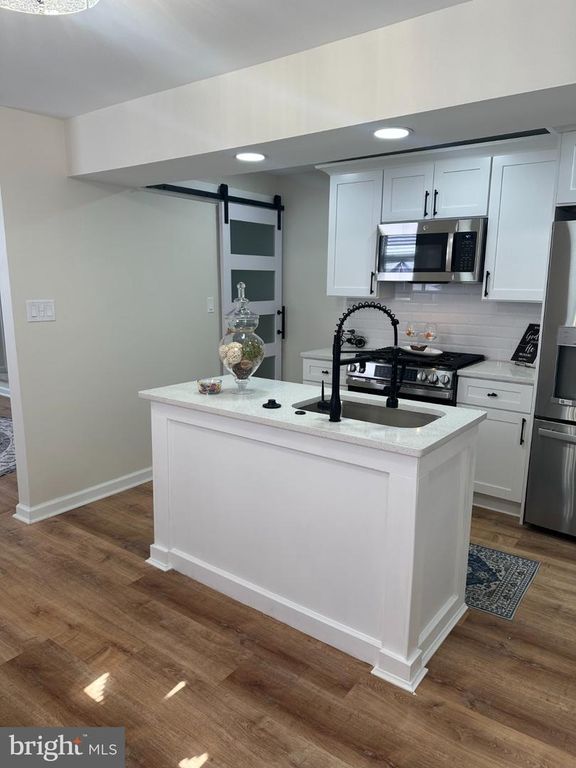 1358 SAYRS AVE, CAMDEN, NJ 08104 — photo 4