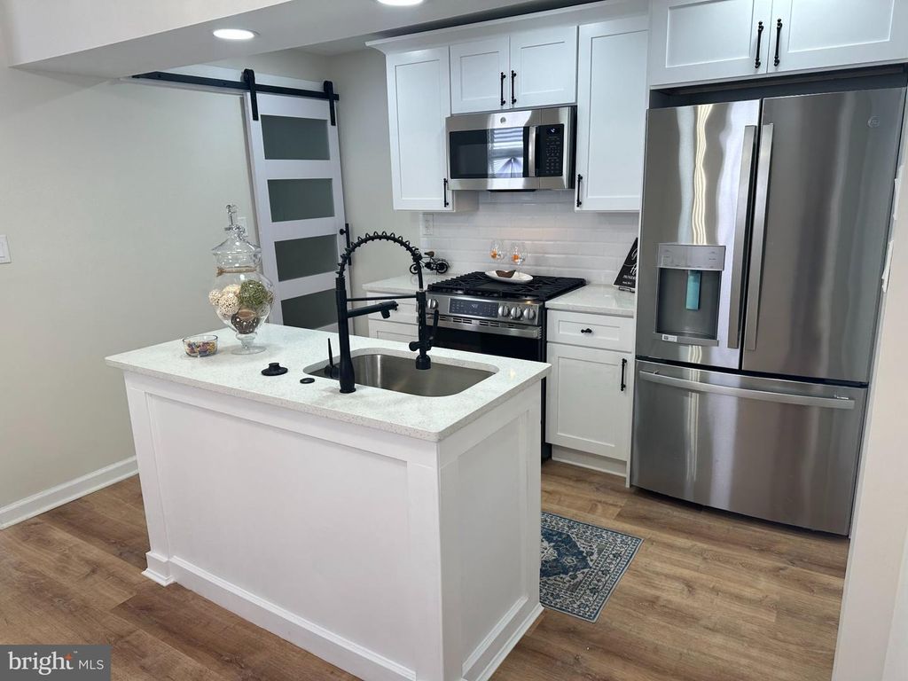 1358 SAYRS AVE, CAMDEN, NJ 08104 — photo 5
