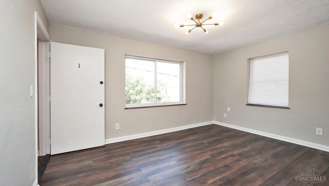 2992 W McMicken Avenue, Cincinnati, OH 45225