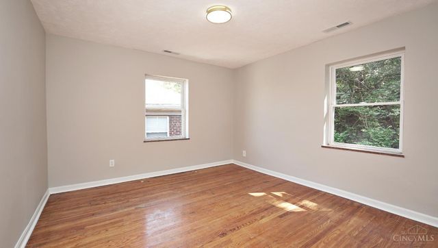 2992 W McMicken Avenue, Cincinnati, OH 45225