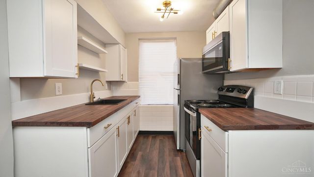 2992 W McMicken Avenue, Cincinnati, OH 45225