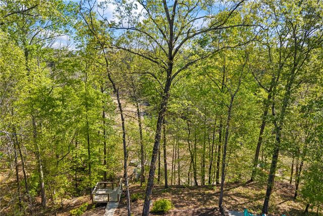 516 Winding Way, Hartwell, GA 30643