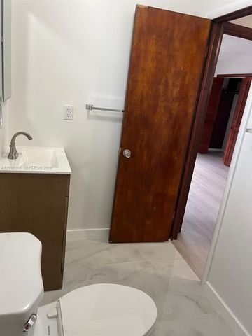 321 SW 71st Avenue 2, Miami, FL 33144