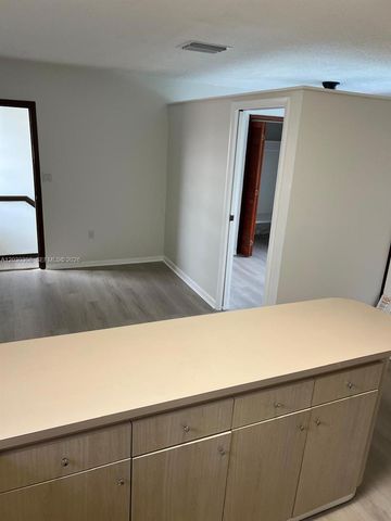 321 SW 71st Avenue 2, Miami, FL 33144