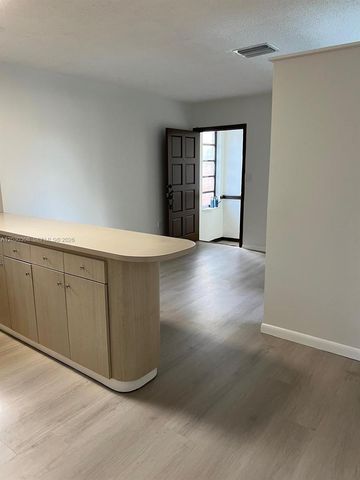 321 SW 71st Avenue 2, Miami, FL 33144