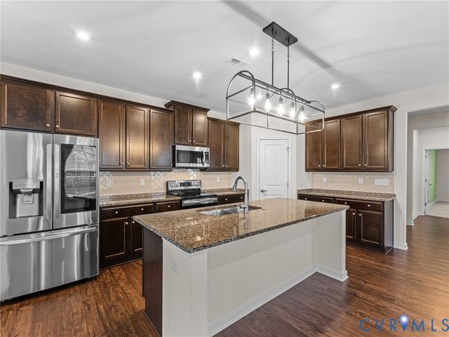 15905 Hallowell Rdg, Moseley, VA 23120