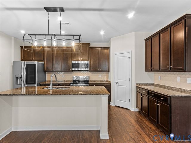 15905 Hallowell Rdg, Moseley, VA 23120