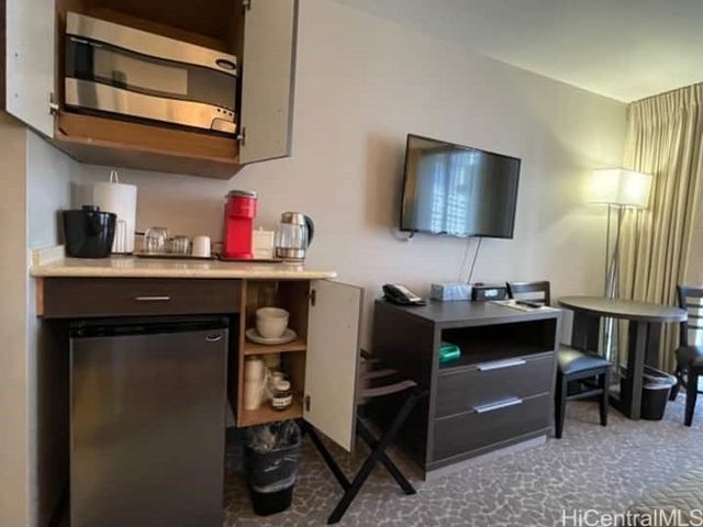 1850 Ala Moana Boulevard 317, Honolulu, HI 96815