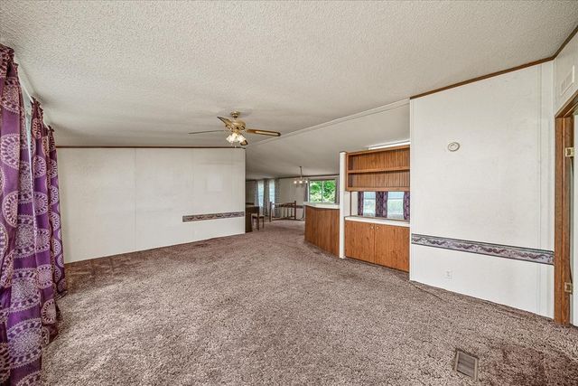 500 Moonlight Trl, Sparta, TN 38583