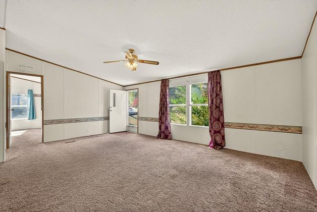 500 Moonlight Trl, Sparta, TN 38583