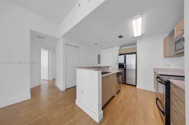 350 NE 24th St 1404, Miami, FL 33137