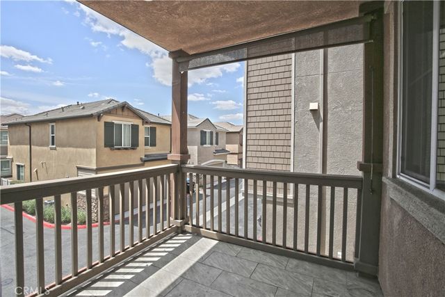 735 Banyan Way, Pomona, CA 91767