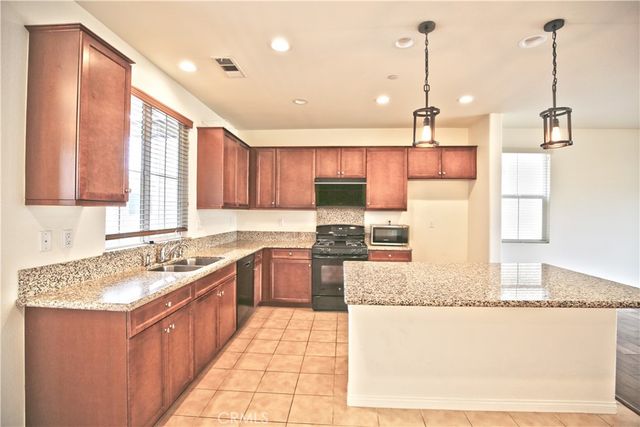 735 Banyan Way, Pomona, CA 91767
