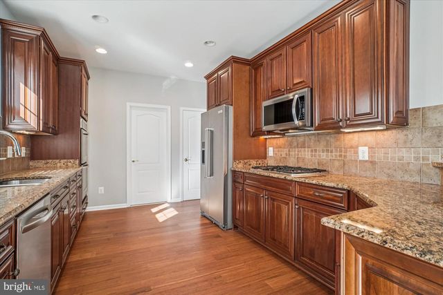 20763 CRESCENT POINTE PL, Ashburn, VA 20147