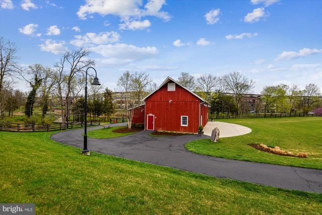 20763 CRESCENT POINTE PL, Ashburn, VA 20147