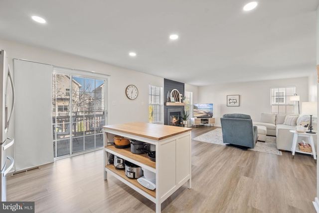 11909 MOLLY PITCHER CIR, Manassas, VA 20109