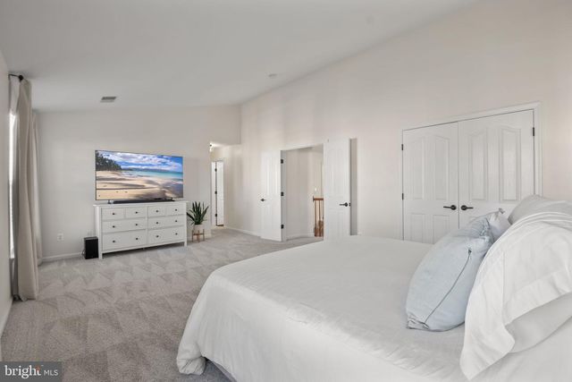 11909 MOLLY PITCHER CIR, Manassas, VA 20109