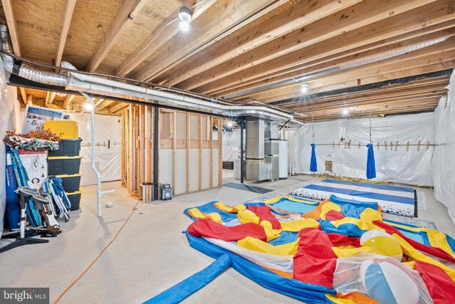 11909 MOLLY PITCHER CIR, Manassas, VA 20109