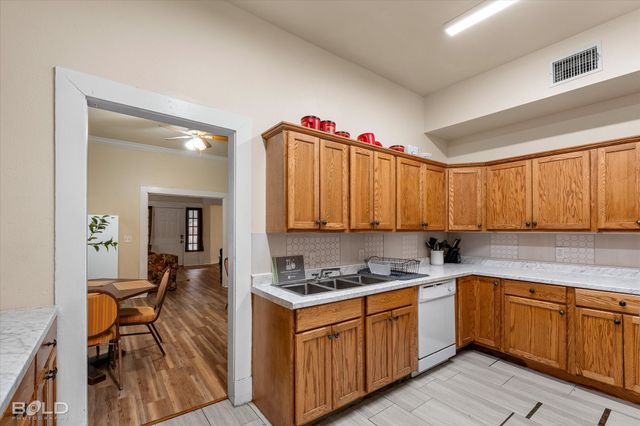 1065 Eustis Street, Shreveport, LA 71104