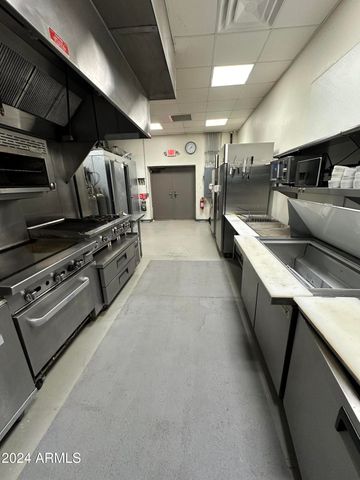 108 E SECOND Street, Winslow, AZ 86047