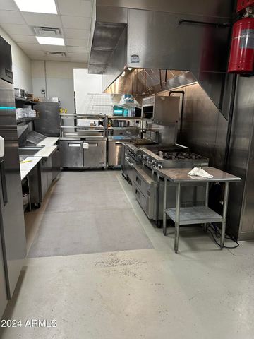 108 E SECOND Street, Winslow, AZ 86047