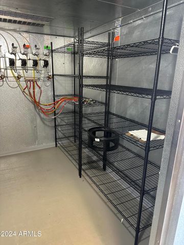 108 E SECOND Street, Winslow, AZ 86047