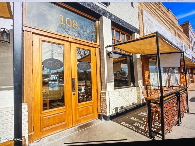 108 E SECOND Street, Winslow, AZ 86047